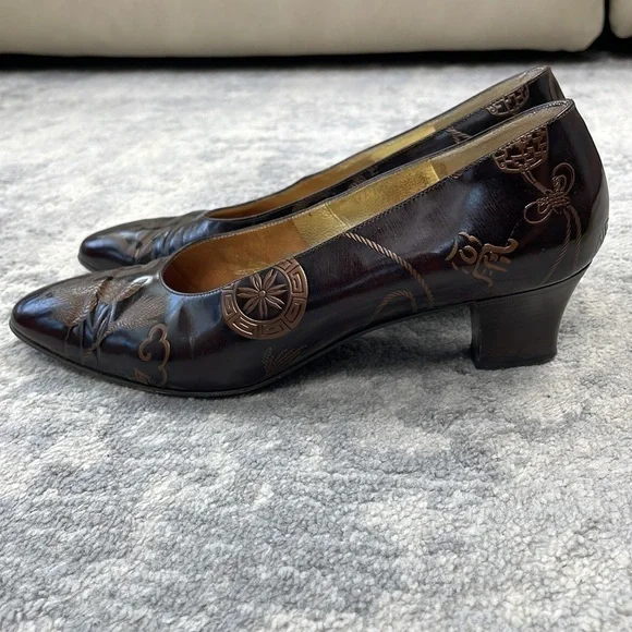 Vintage Bruno Magli Dragon Asian Brown Pumps Office Career Sz 6.5 - Picture 1 of 15